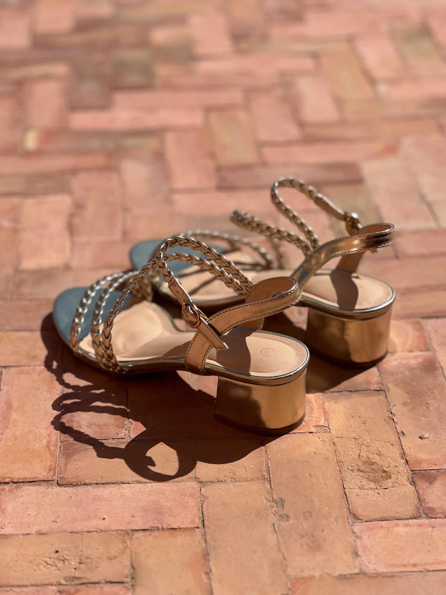 Alma™ Sandalen